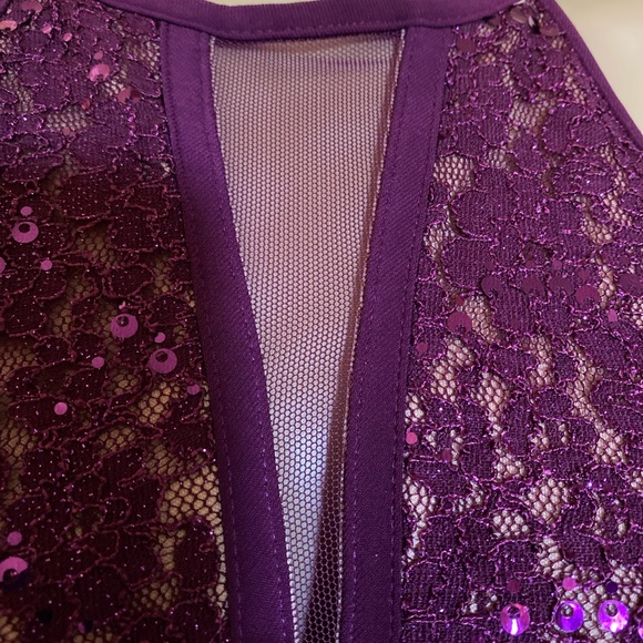 Morgan & Co. Sequins Lace Halter Form-Fitting Maxi Dress Gown Junior Size 7 NWT - Picture 6 of 13